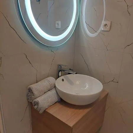 Sofia Apartment *